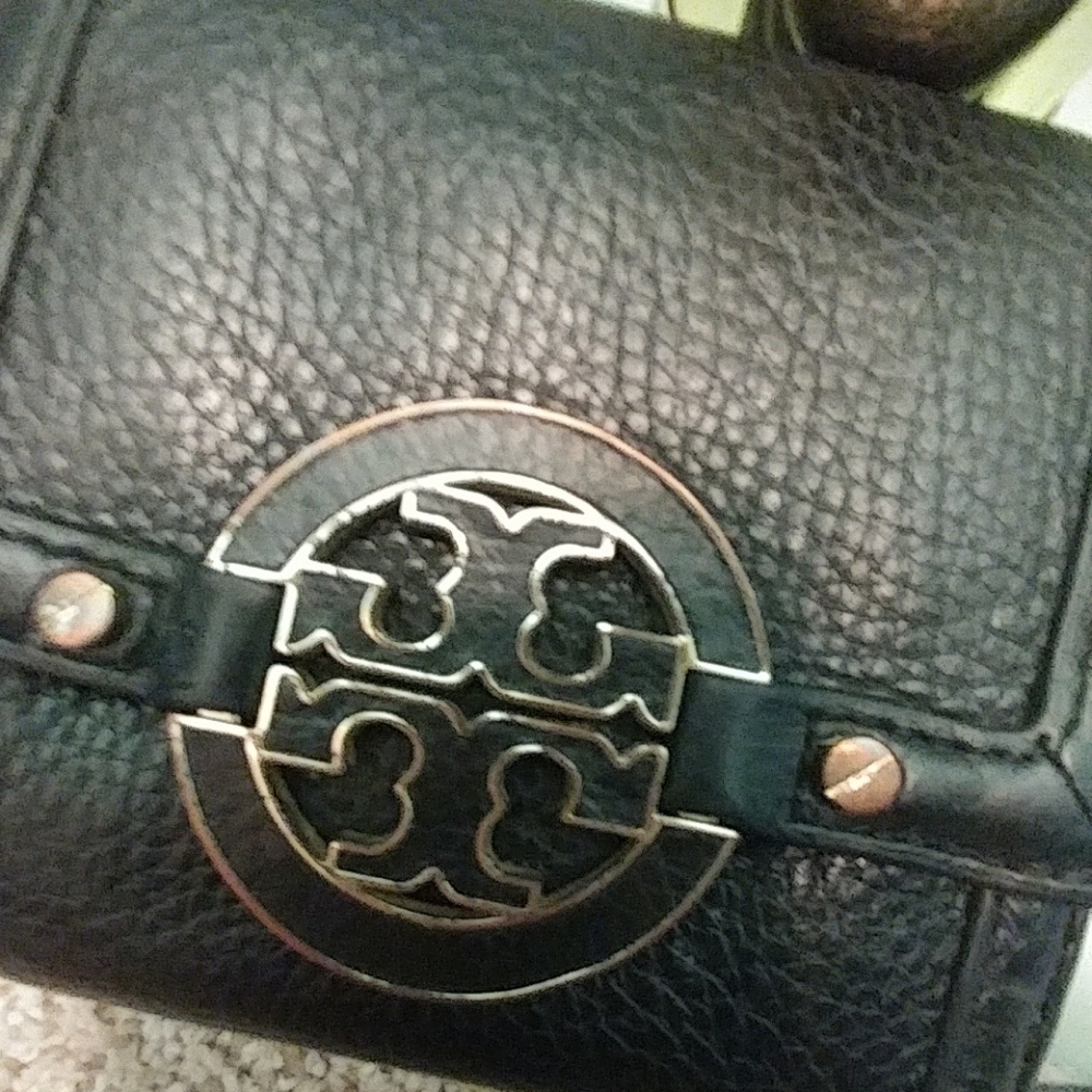 Tory Burch Leather Wallet - Picture 8 of 8